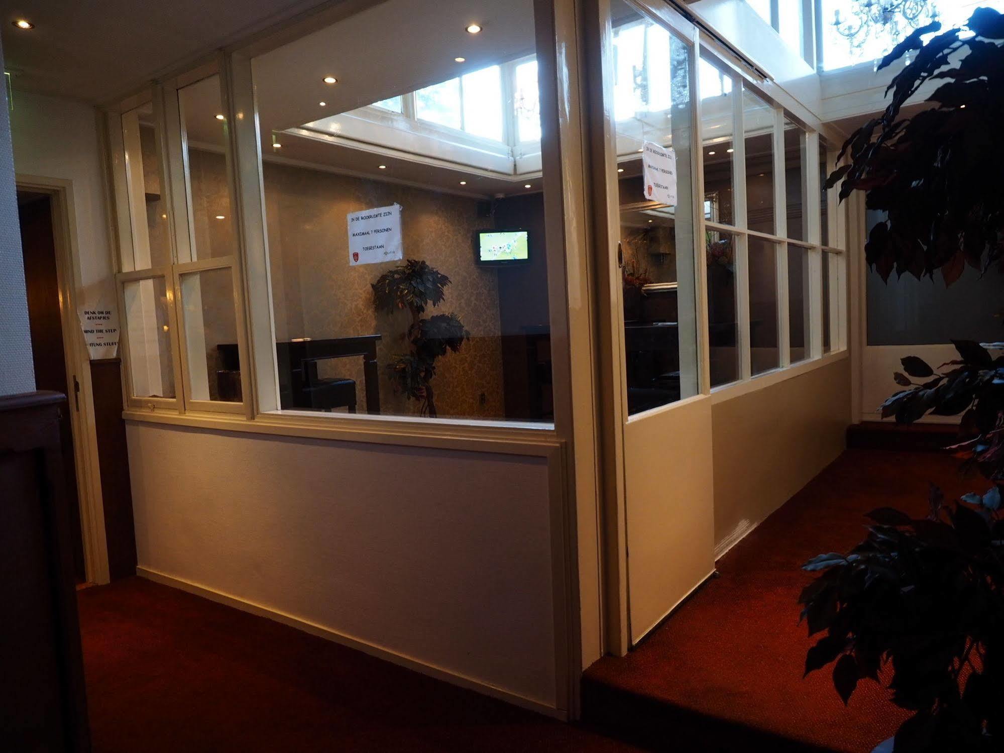 Hotel 'T Anker Leeuwarden Exterior photo